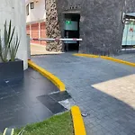Hotel M Elite Rojo