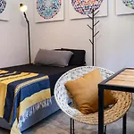 Fresh Condesa Space Chic Stay Dormitory Room