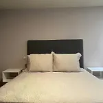 Roma Norte 2Br - Parking Sleeps 6 -Great Wifi