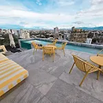 Ultimate Getaway In Luxe Studio