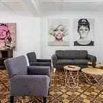 Stay Connected In Roma - 3Br- Fast Wifi- Laundry