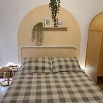Condesa Cheap & Cozy