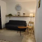 Condesa Cheap & Cozy