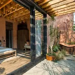 Casa Tenue