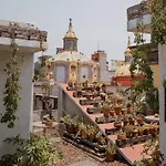 Casa Lomah Hotel
