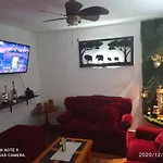 A 5 Minutos Del Aeropuerto Y A 20 Minutos Del Centro Historico