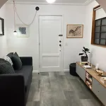 Newly Remodeled, Cozy And Modern Condesa Apartment