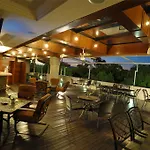 The Green Park Hotel Boutique