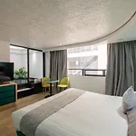 Hotel Embassy