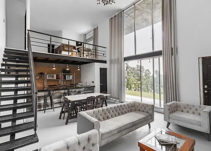 Loft Panoramico: Estilo Industrial Cerca De Santa Fe