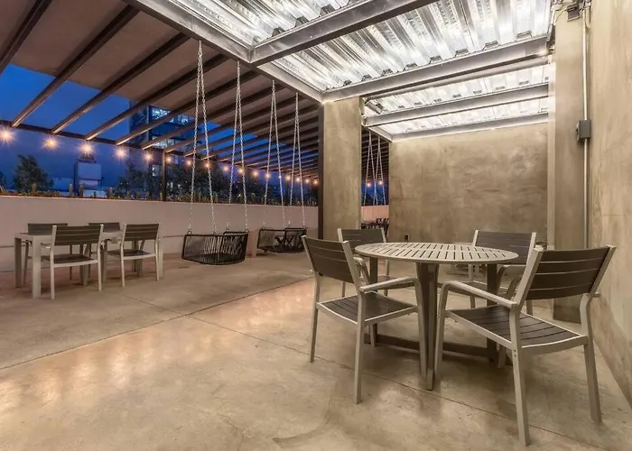 L103 New Studio Apt Ac Rooftop Panoramic Views