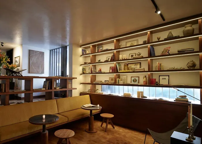 Hotel Dama