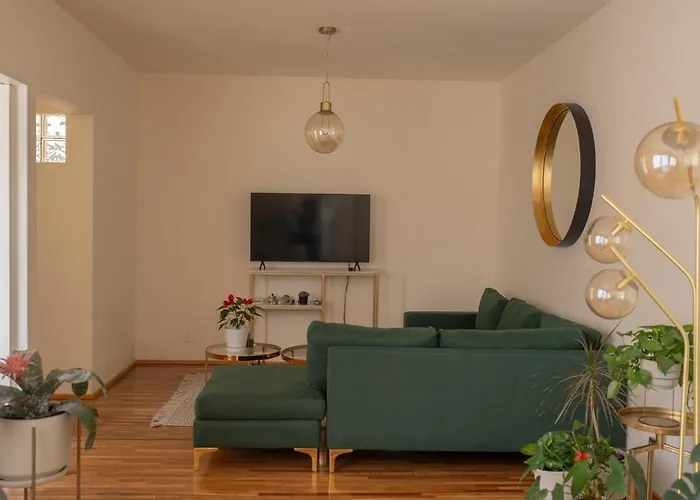 Comfort And Style In Condesa