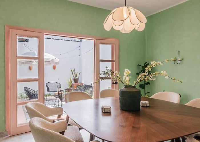 Beautiful 6 Bdr Villa With Ac In La Condesa