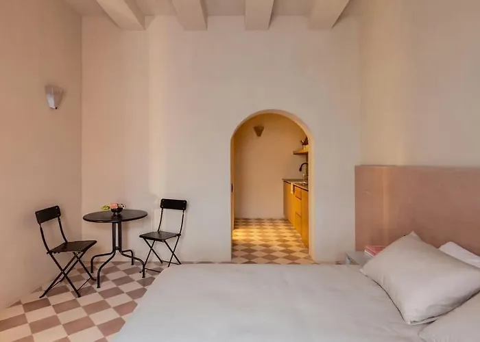 Design & Timeless Charm Casa Serapio- Residence5