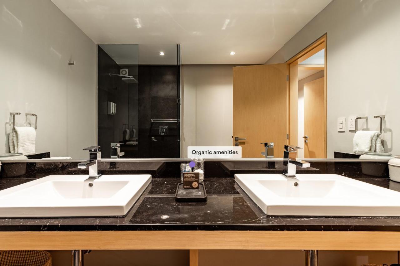 Apartment Executive Luxurious 2 Bedroom Condominium
