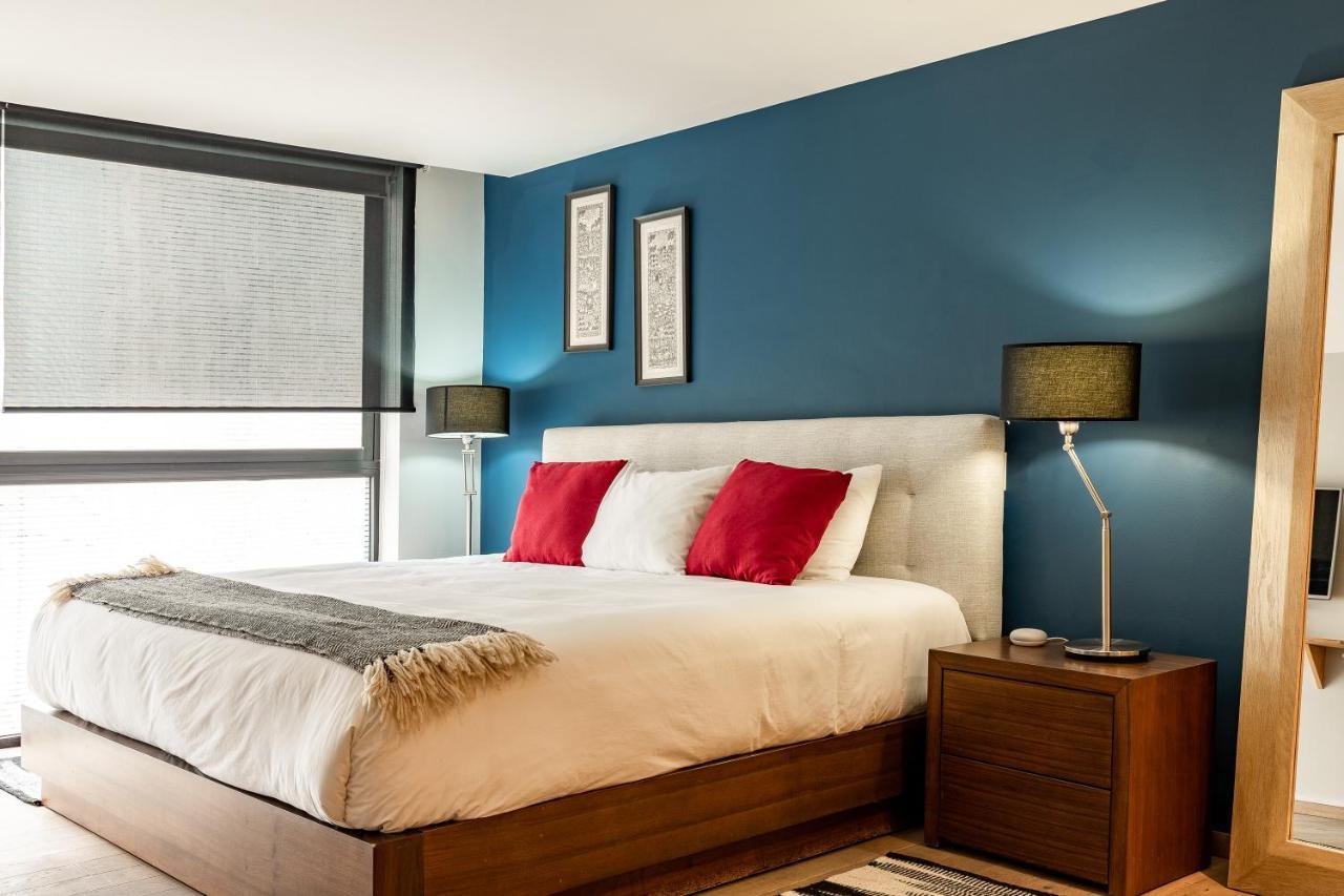 Executive Luxurious 2 Bedroom Condominium Apartment Mexico City