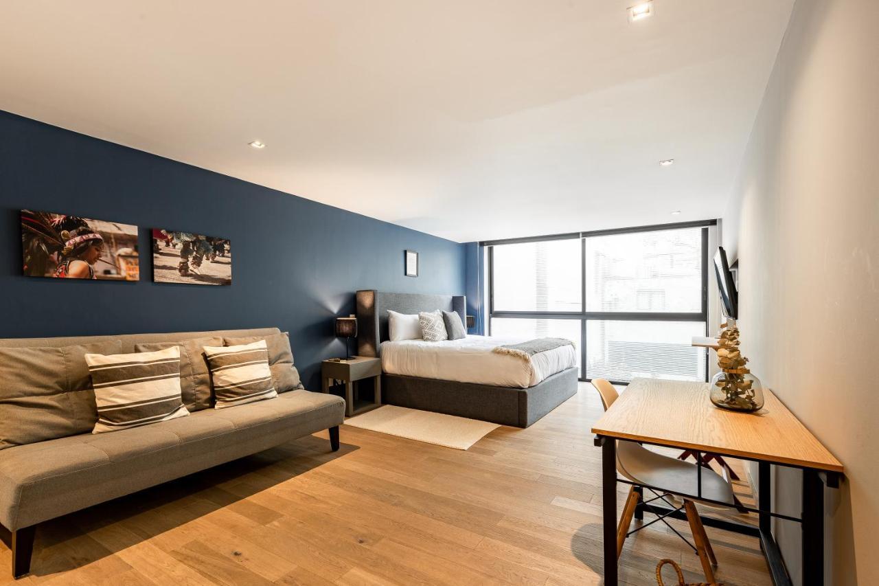 Executive Luxurious 2 Bedroom Condominium