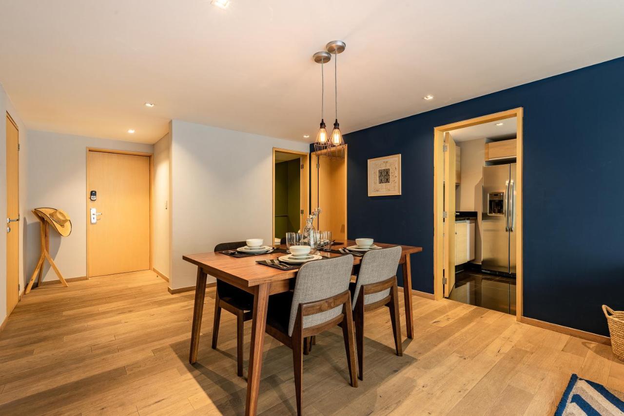 Executive Luxurious 2 Bedroom Condominium * Mexico City