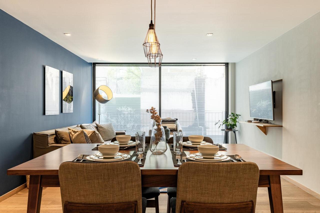 Executive Luxurious 2 Bedroom Condominium