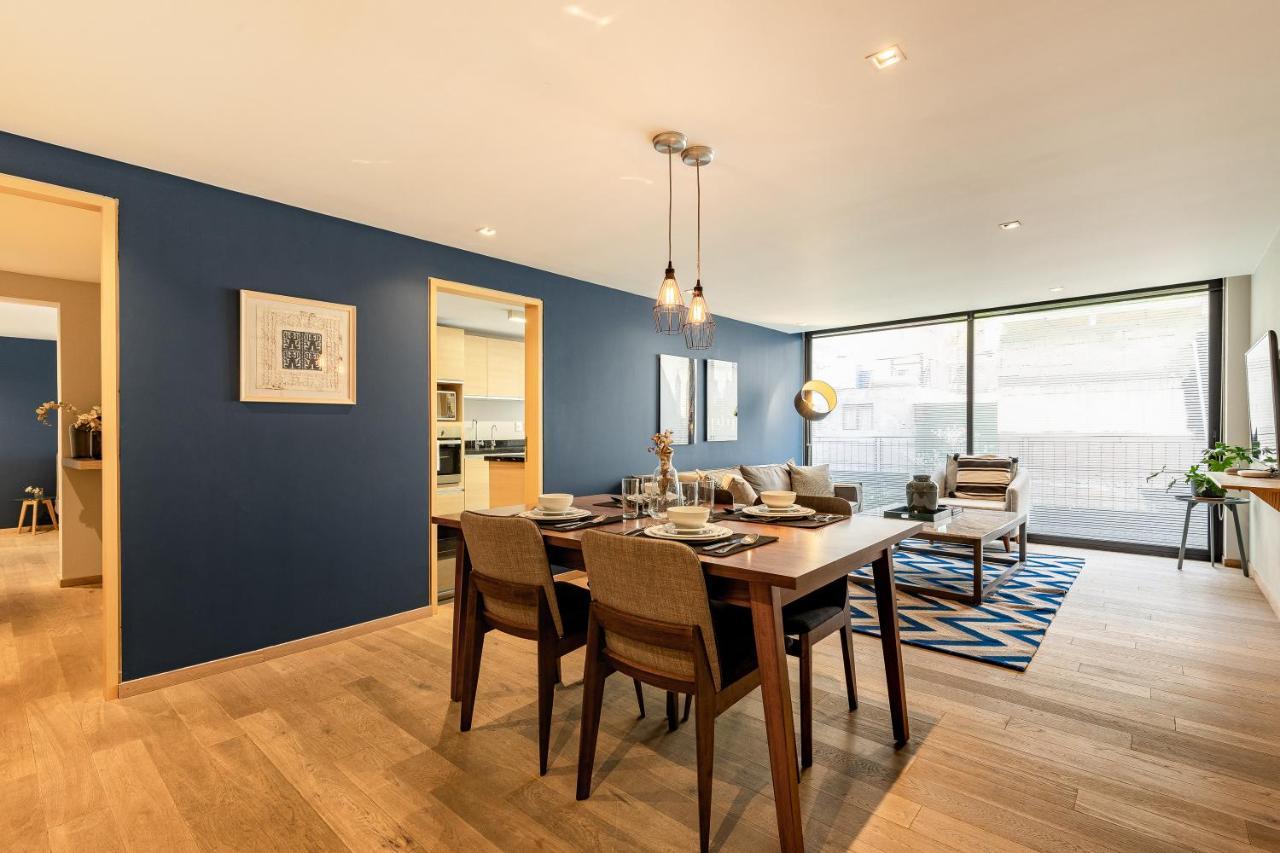 Apartment Executive Luxurious 2 Bedroom Condominium