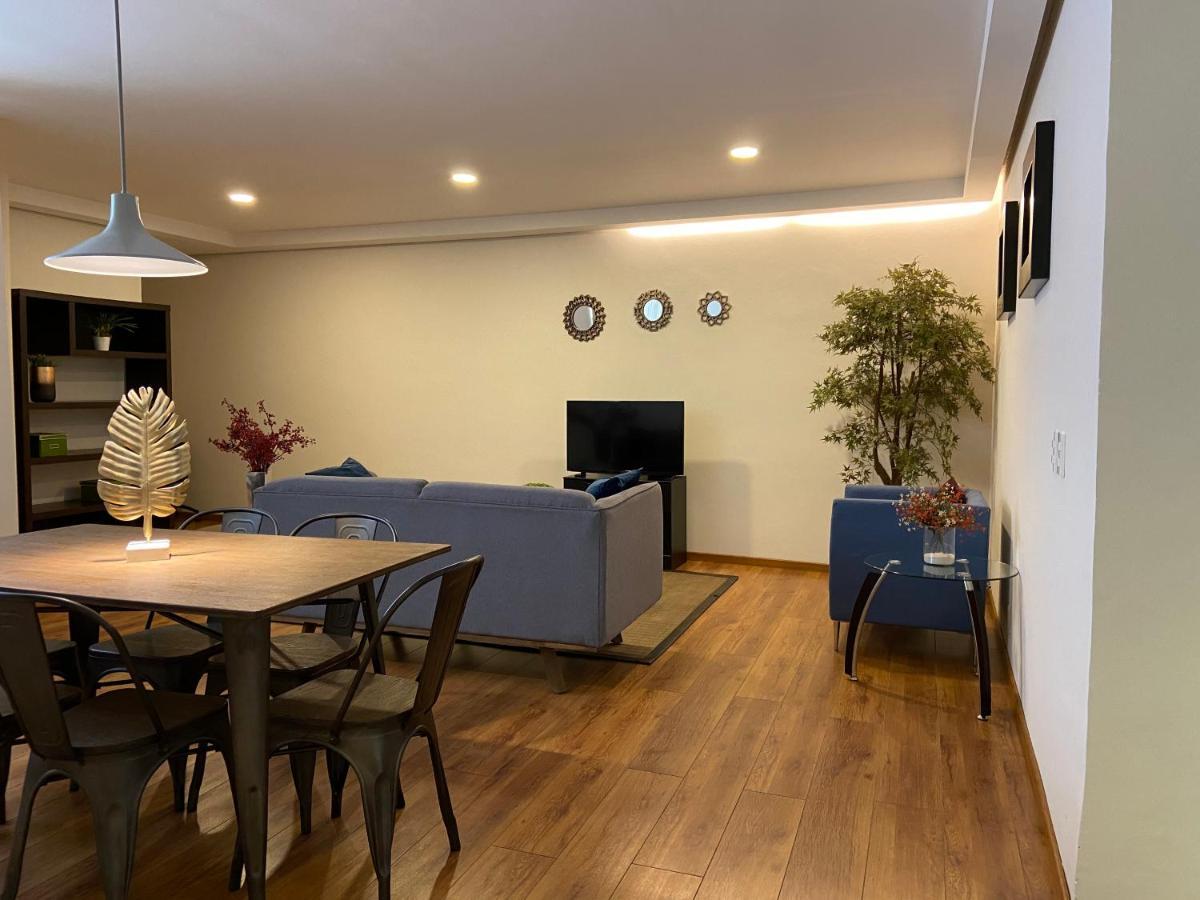Casa Donceles Apt 8, Prime Location, Super Spacious!! *