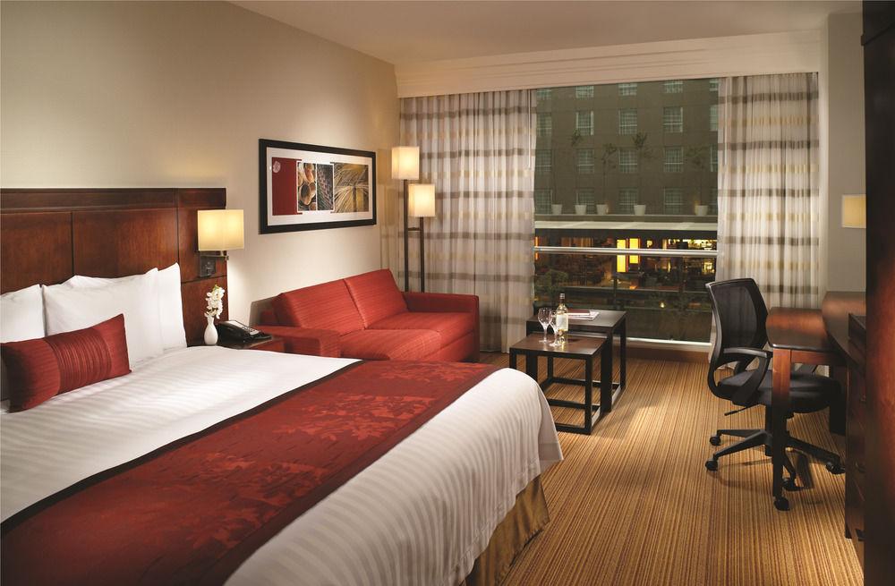 Courtyard By Marriott Mexico Airport Hotel 4*