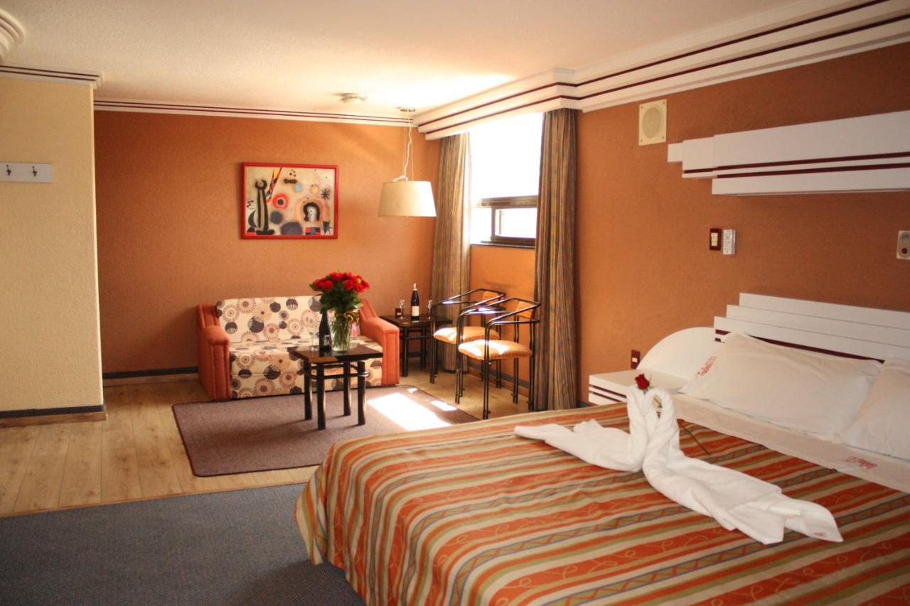 Gin Hotel