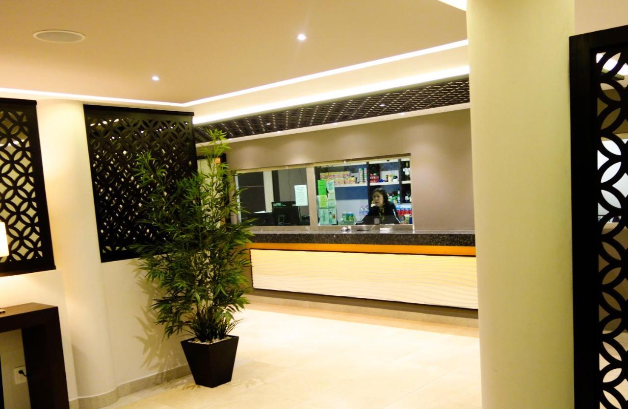 Hotel Gin