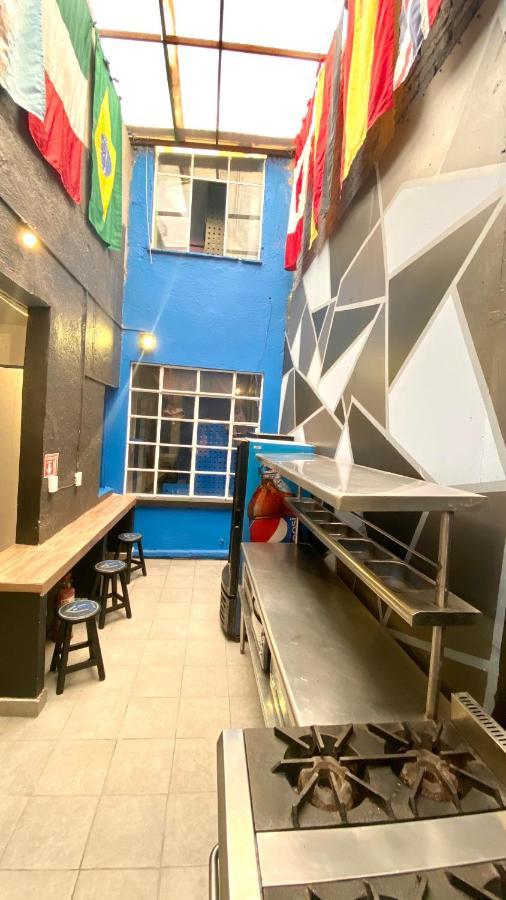 Roomies Condesa Hostal *