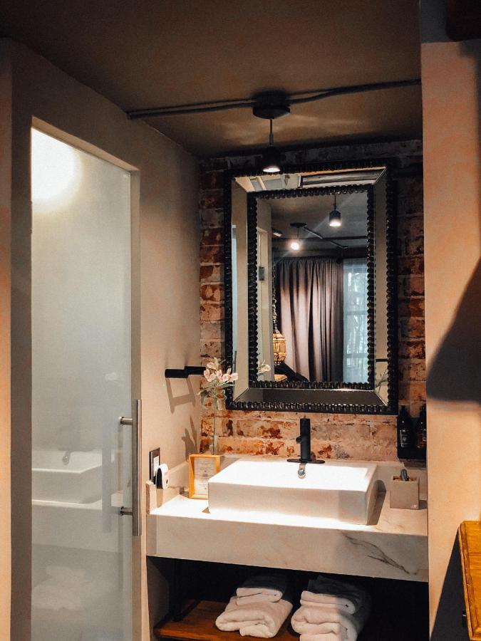 Hotel Casa Emilia Boutique 4*