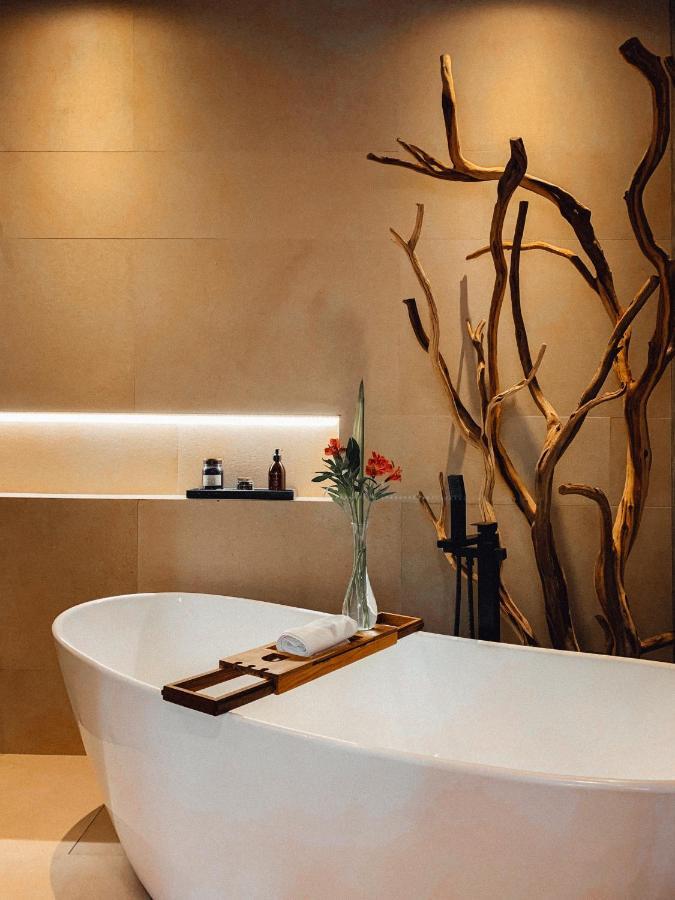 Casa Emilia Boutique Hotel 4*