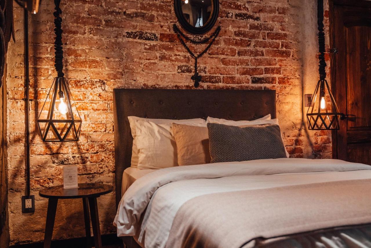 Casa Emilia Boutique