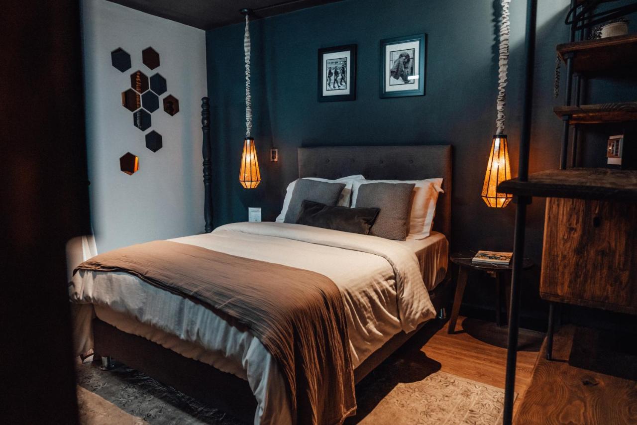 Casa Emilia Boutique Hotel 4*
