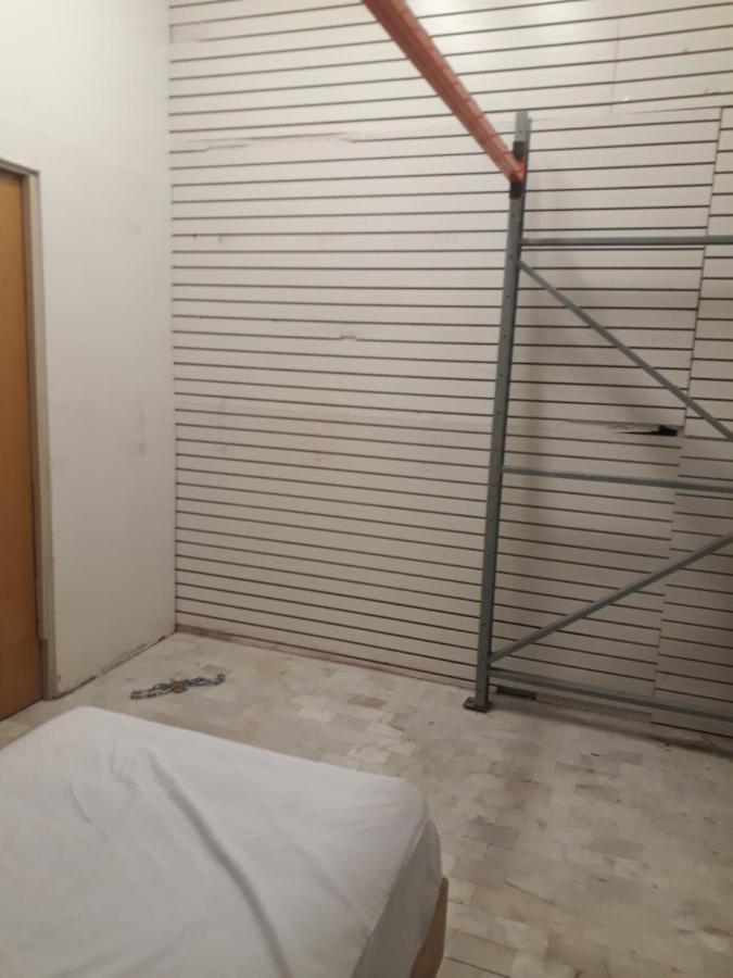 Bedroom Cuarto Independiente Planta Baja Apartamento *