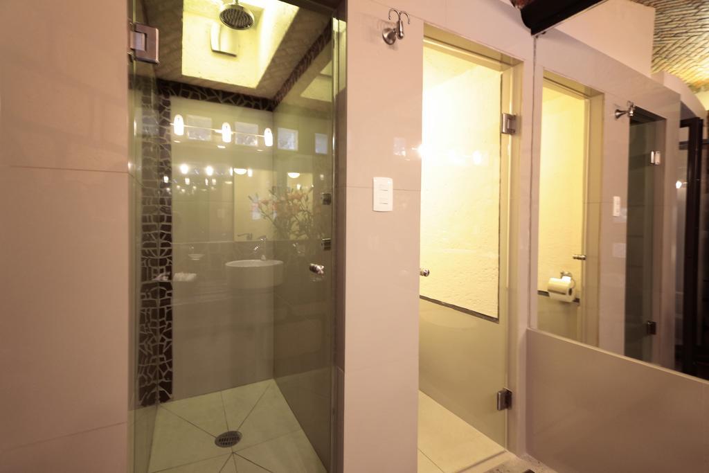 Hotel Aztic And Executive