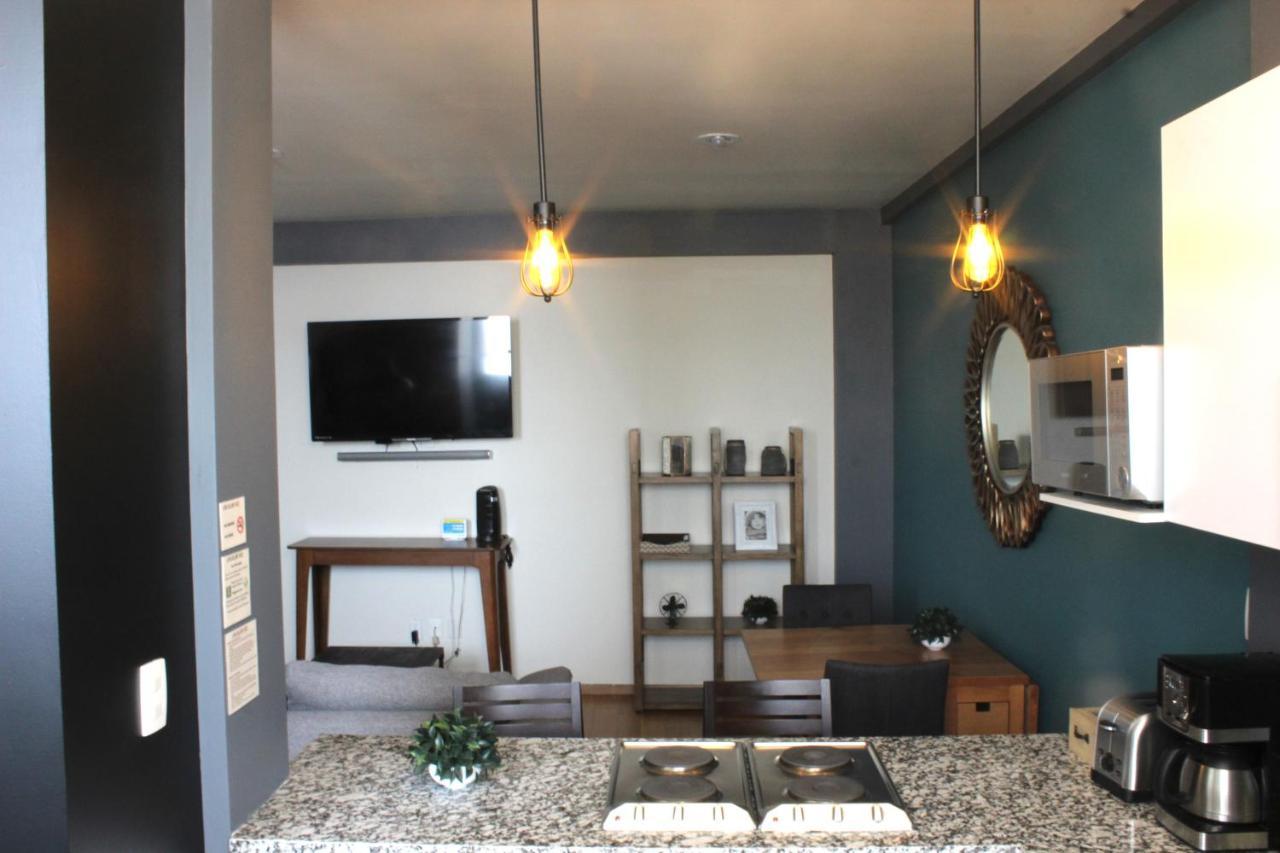 Downtown City, Full Apartment *