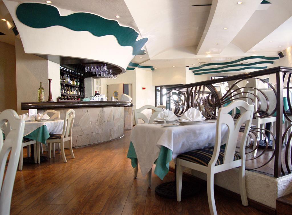 Hotel Porto Novo &