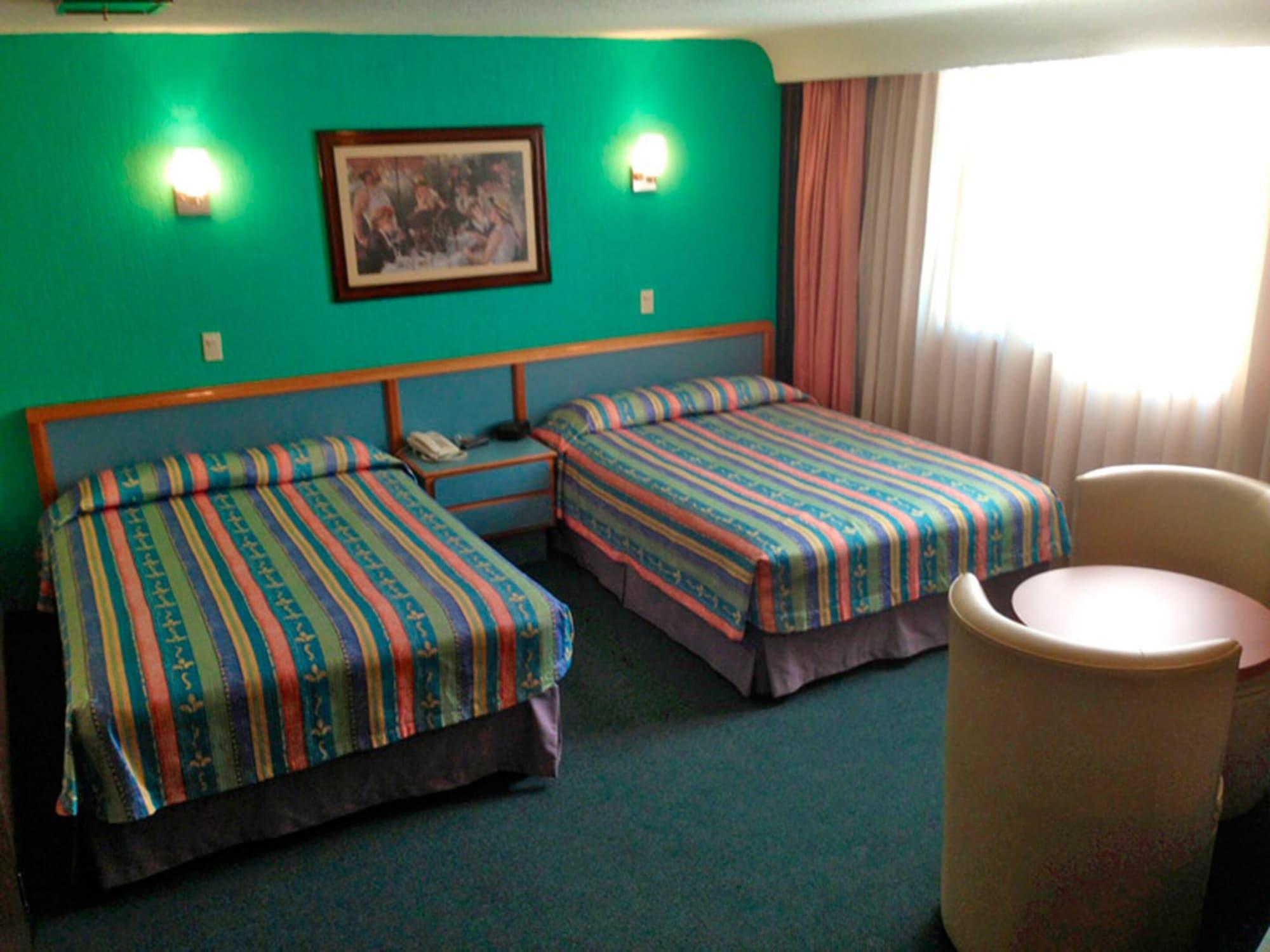 Hotel Segovia Regency 4*