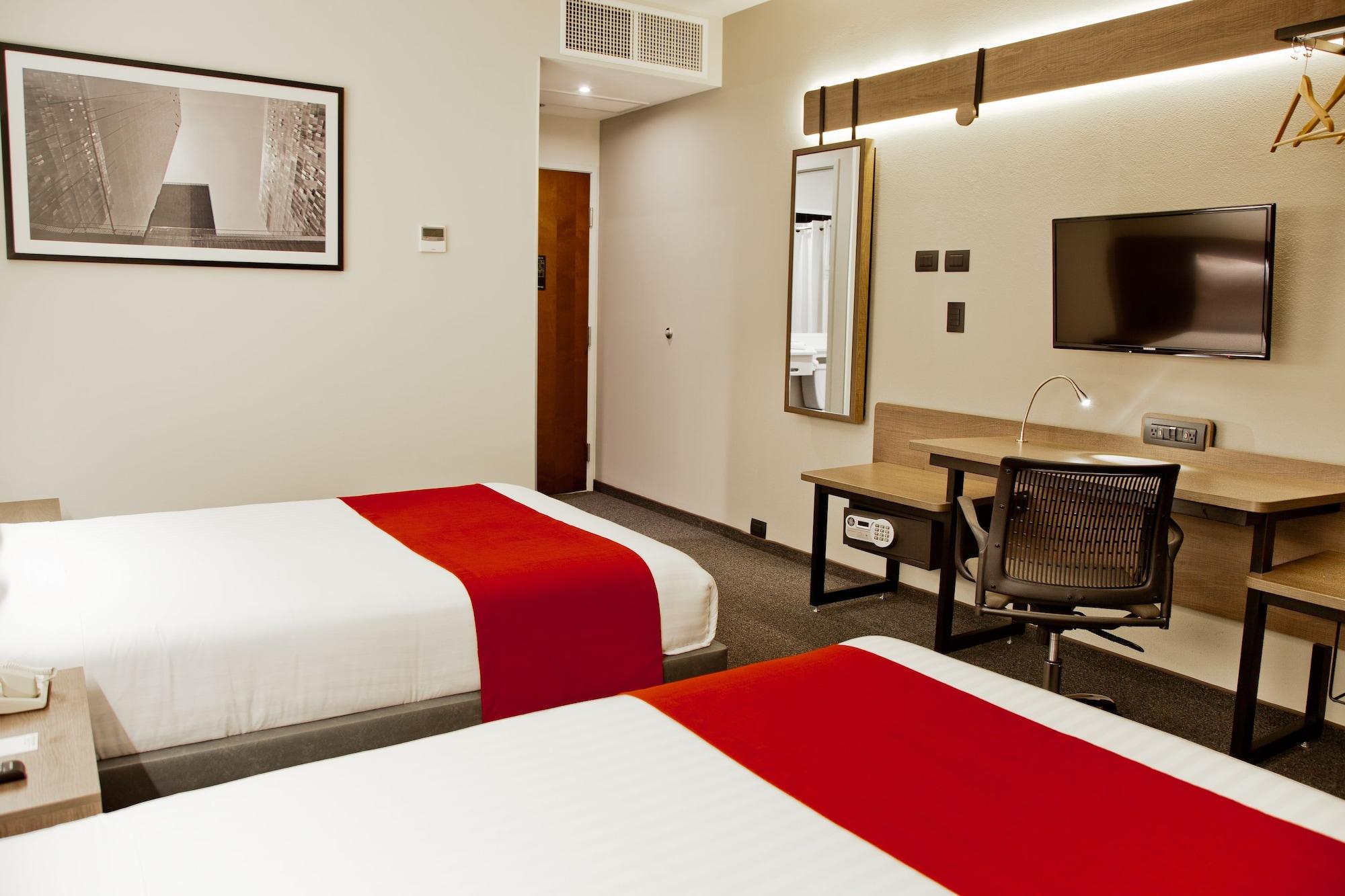 Express Cdmx Plaza Hotel 4*