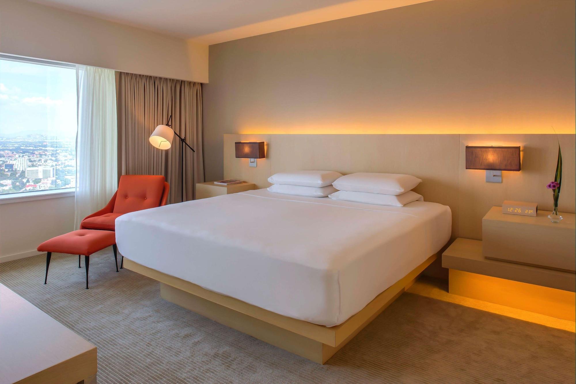 Hyatt Regency Mexico 5*