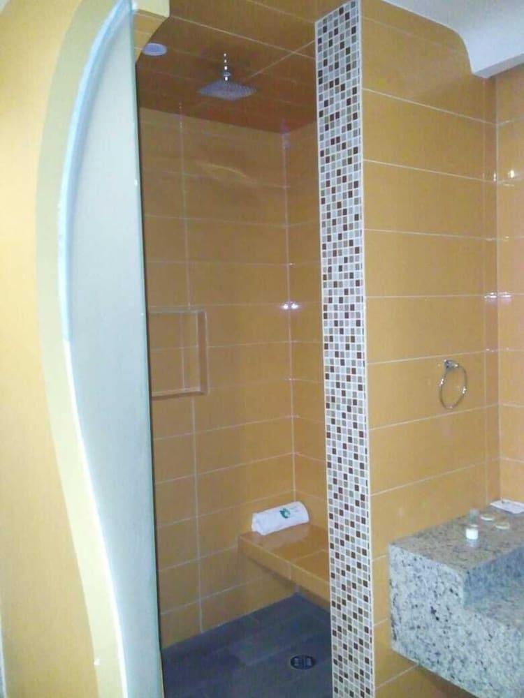 Jard Adult Only 4* México DF