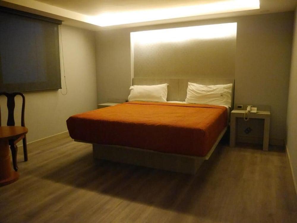 Hotel El Senador 3*