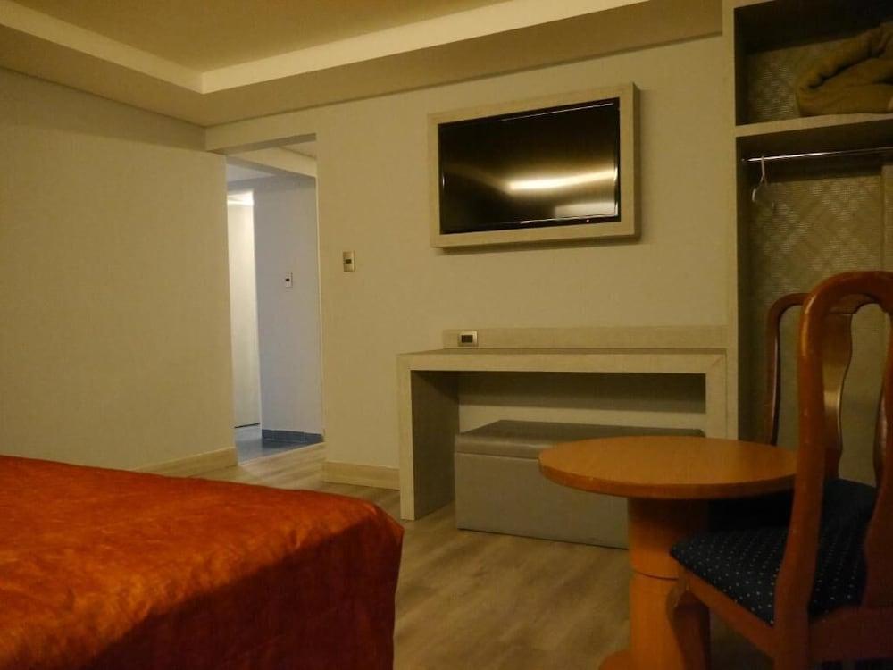 Hotel El Senador 3*