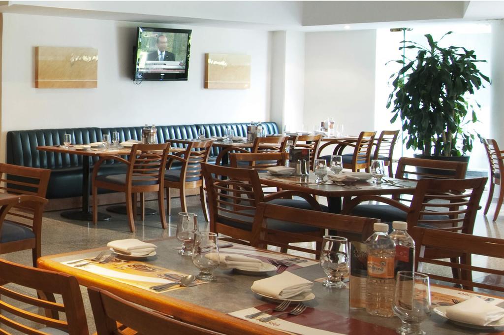 Doubletree By Hilton Santa Fe 4*