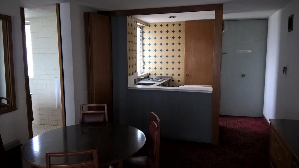 Mi Casa 3*