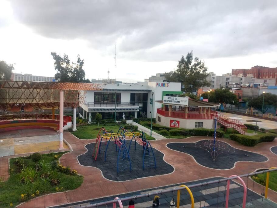 Apartamento Bonito depto con patio y oficina a 7 minutos caminando AICM México DF