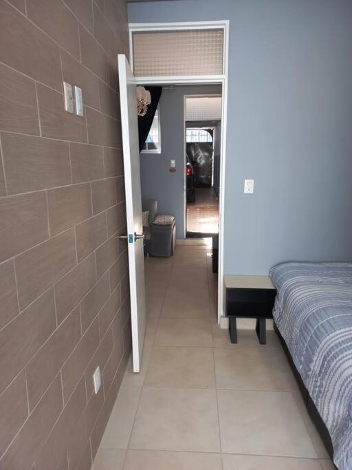 Apartamento Bonito depto con patio y oficina a 7 minutos caminando AICM México DF