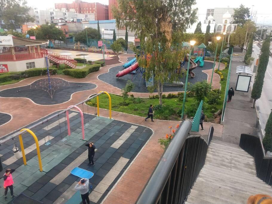 Apartamento Bonito depto con patio y oficina a 7 minutos caminando AICM México DF