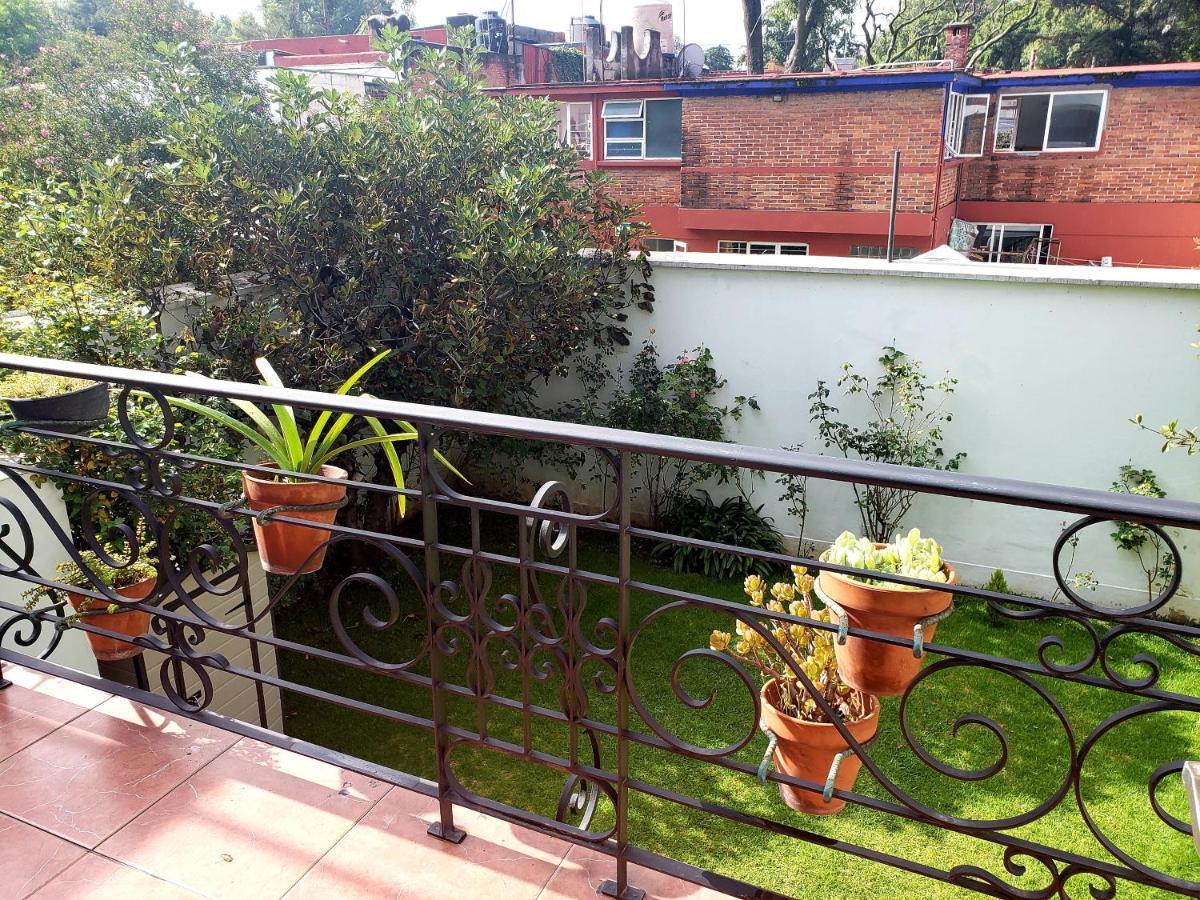 Singular Coyoacan Pepper My Love! Apartahotel